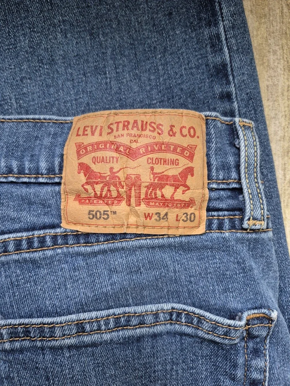 Men's Levi's 505 Classic Blue Denim Jeans, 34x30